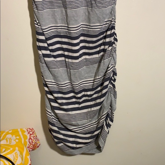 Grey and white Converse maxi dress - Picture 3 of 4